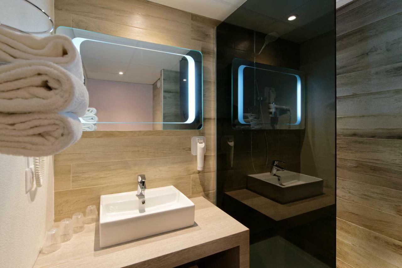 Hotel Ibis Styles Sur Saone 3*
